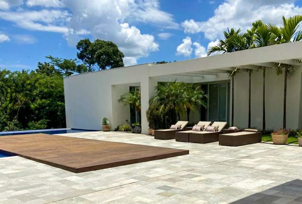 Saint Lake Horizon - Lagoa Santa, Brazil