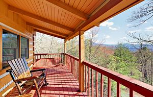 Wooded Retreat with Private Hot Tub & Game Room - Gatlinburg, Tennessee