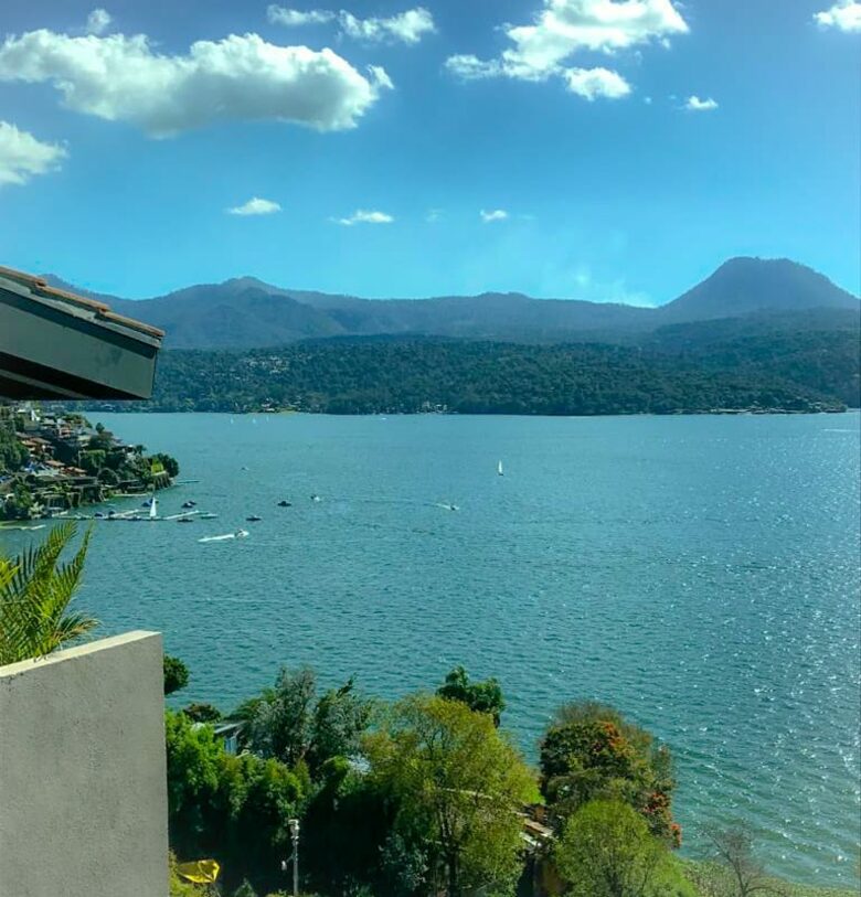 Casa de la Peña - Valle de Bravo, Mexico