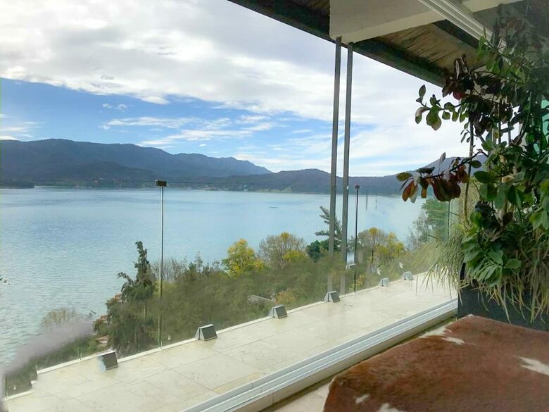 Casa de la Peña - Valle de Bravo, Mexico