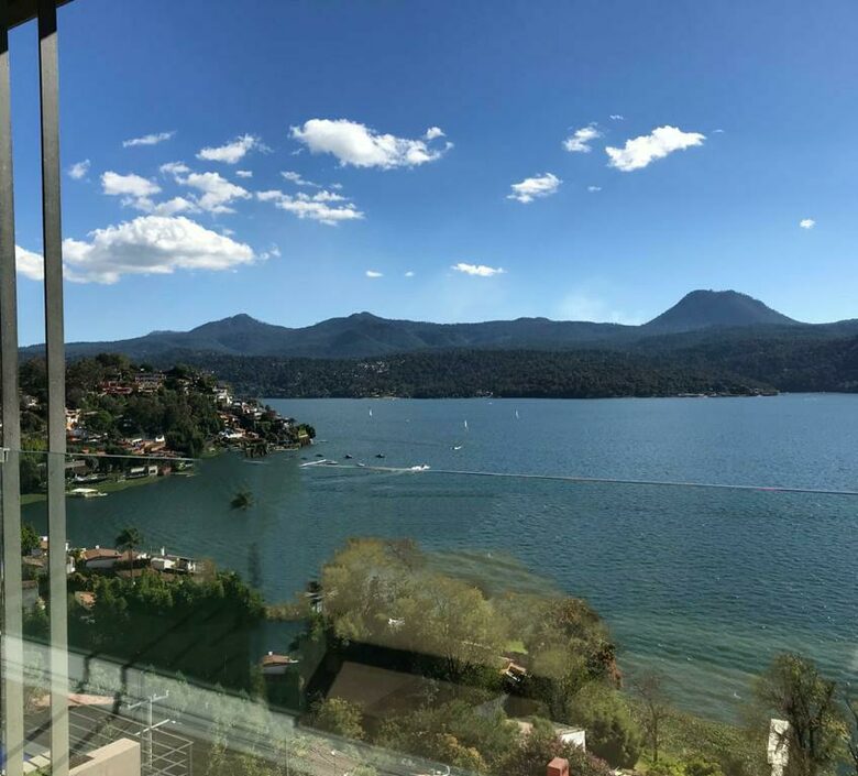 Casa de la Peña - Valle de Bravo, Mexico