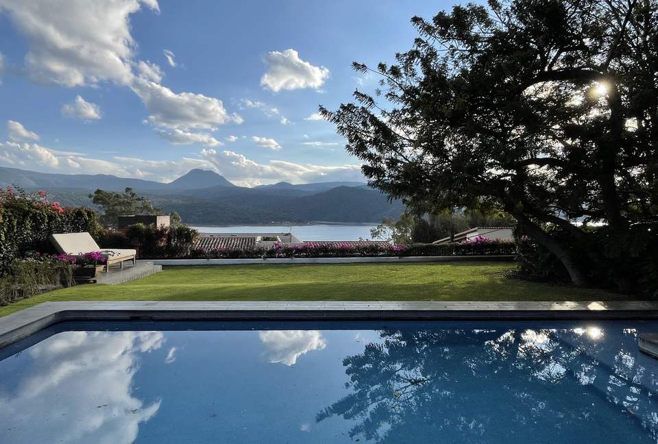 Casa Ciruela - Valle de Bravo, Mexico