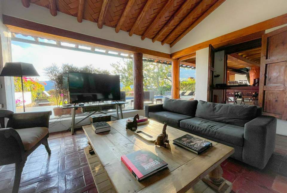 Casa Ciruela - Valle de Bravo, Mexico