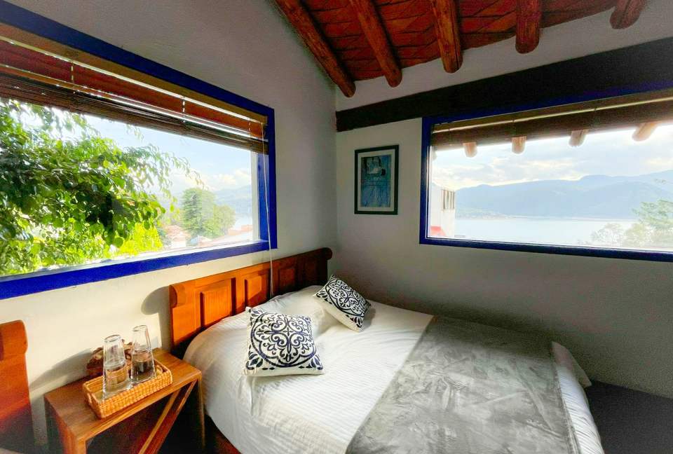 Casa Ciruela - Valle de Bravo, Mexico