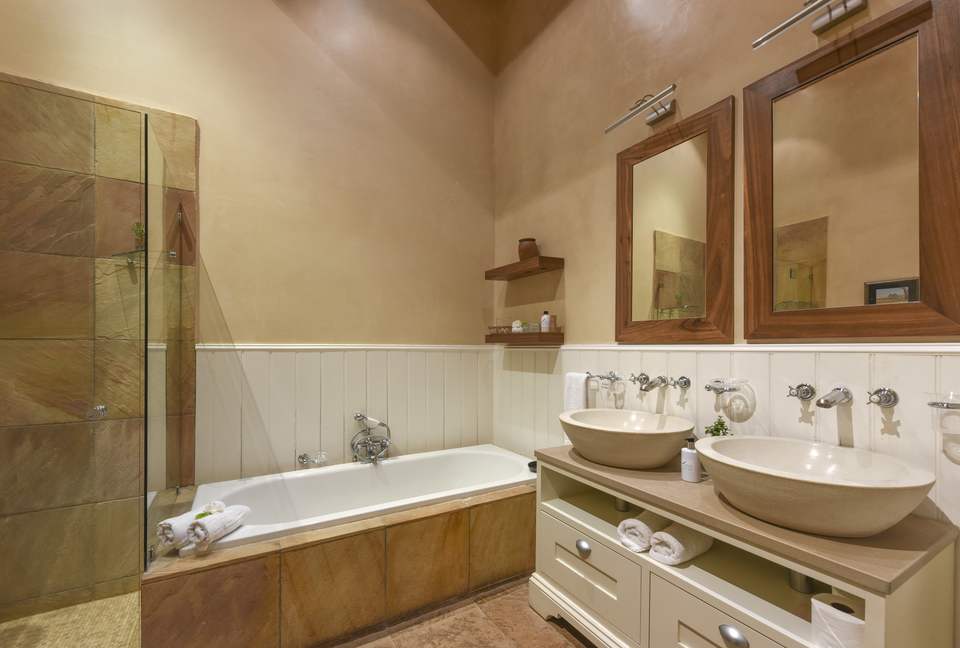 Mount Camdeboo Private Game Reserve (R) - Graaff-Reinet, South Africa