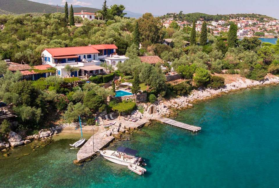 Villa Polyxena (R) - Amaliapolis, Greece