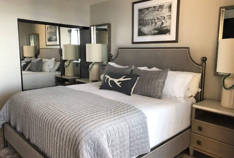 Home Exchange in Orange Beach, AL, master bedroom overlooking the Gulf