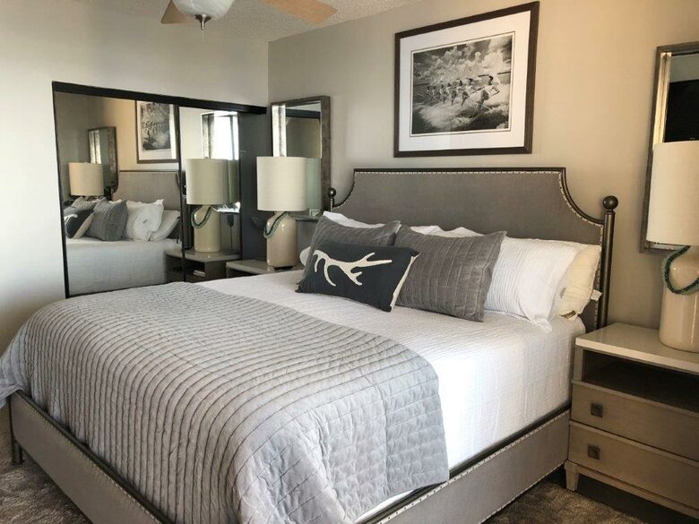 Home Exchange in Orange Beach, AL, master bedroom overlooking the Gulf