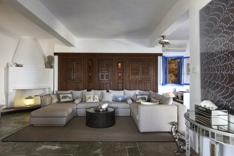 Villa Polyxena (R) - Amaliapolis, Greece