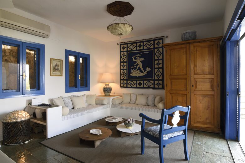 Villa Polyxena (R) - Amaliapolis, Greece