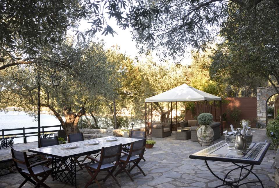 Villa Polyxena (R) - Amaliapolis, Greece