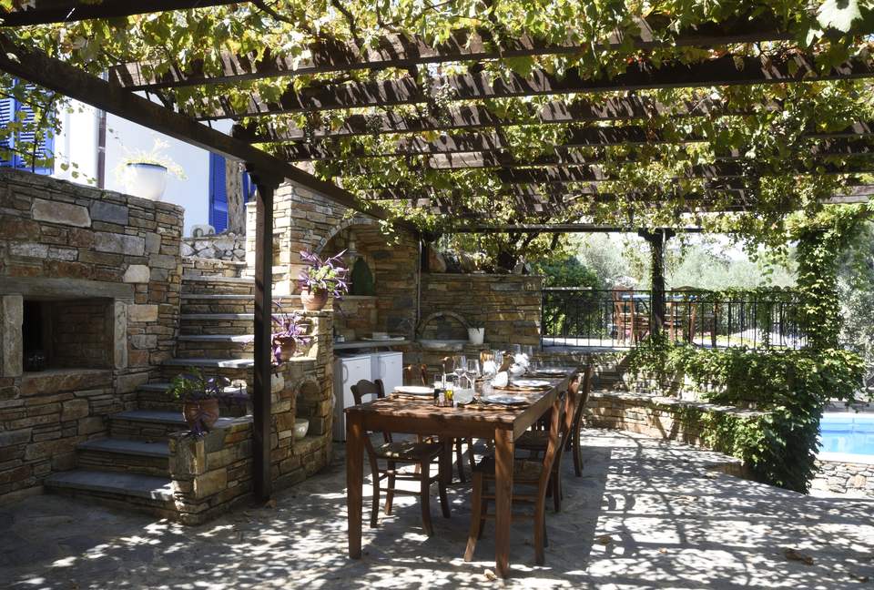 Villa Polyxena (R) - Amaliapolis, Greece