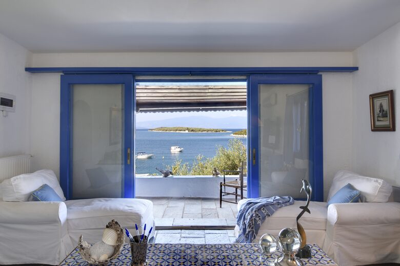 Villa Polyxena (R) - Amaliapolis, Greece