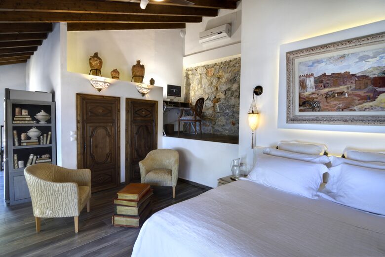 Villa Polyxena (R) - Amaliapolis, Greece