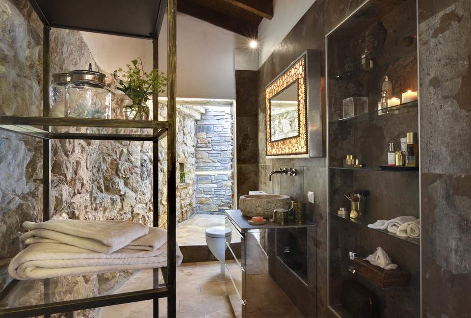 Villa Polyxena (R) - Amaliapolis, Greece