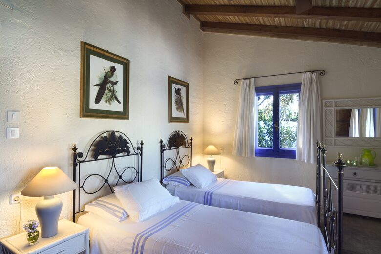 Villa Polyxena (R) - Amaliapolis, Greece