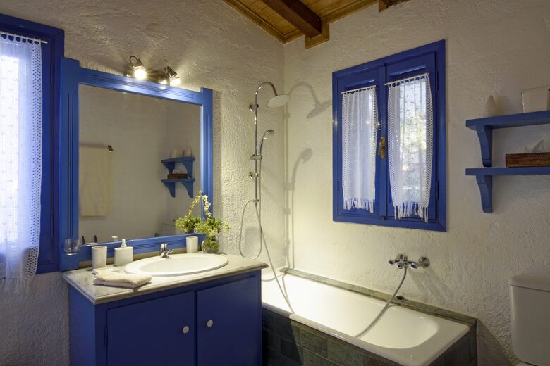 Villa Polyxena (R) - Amaliapolis, Greece