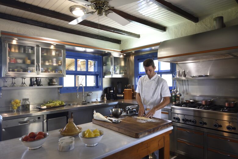 Villa Polyxena (R) - Amaliapolis, Greece