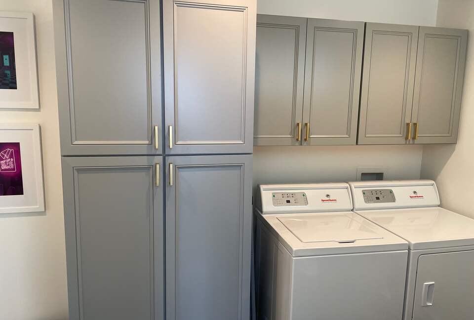 Modern Beach House Steps from the Sand - Marina Del Rey, California