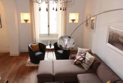 Chic Apartment Steps from the Duomo - Florence - Firenze, Italy