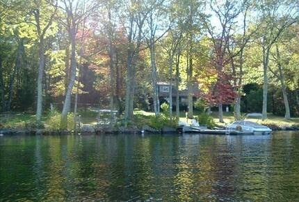 Lakefront Victorian Estate - East Haddam, Connecticut