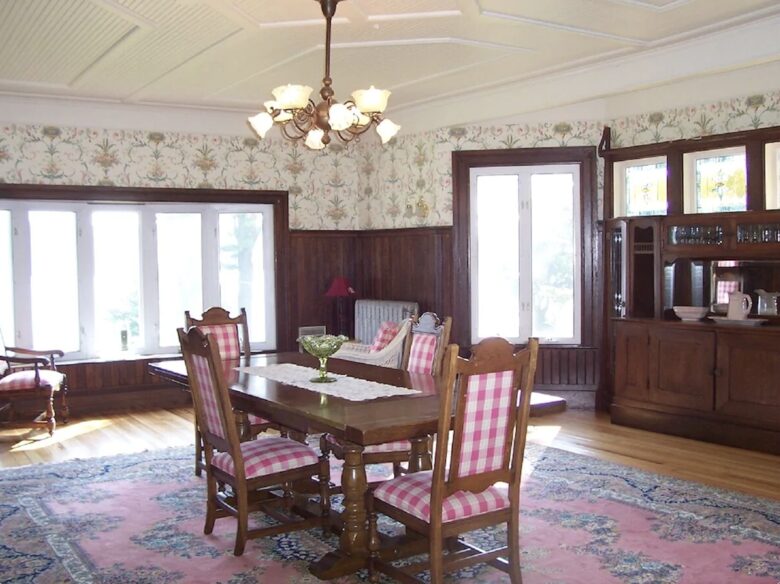 Lakefront Victorian Estate - East Haddam, Connecticut