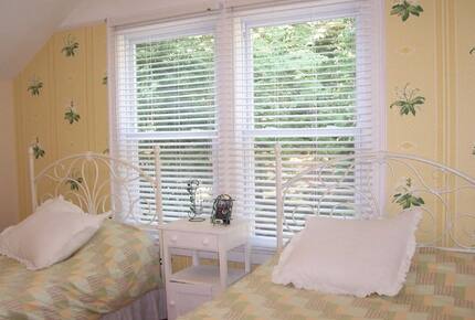 Lakefront Victorian Estate - East Haddam, Connecticut