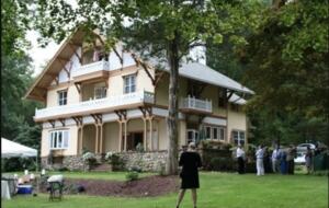Lakefront Victorian Estate - East Haddam, Connecticut