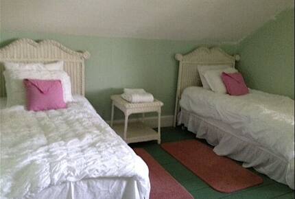 Lakefront Victorian Estate - East Haddam, Connecticut