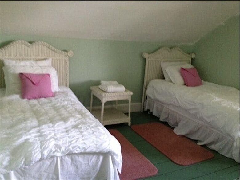 Lakefront Victorian Estate - East Haddam, Connecticut