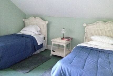 Lakefront Victorian Estate - East Haddam, Connecticut