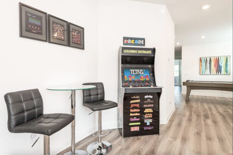 Whimsical West Village Villa - Reunion, Florida