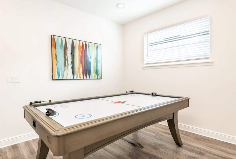 Whimsical West Village Villa - Reunion, Florida