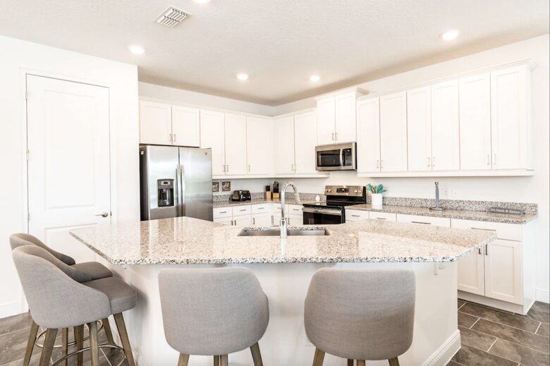 Whimsical West Village Villa - Reunion, Florida