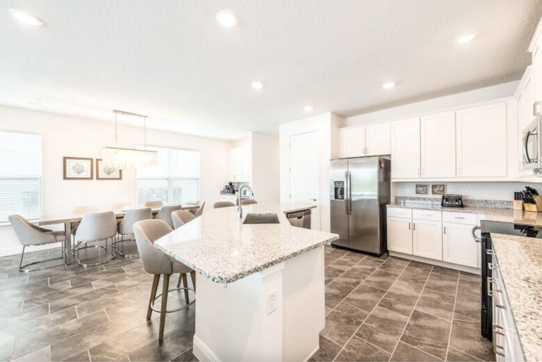 Whimsical West Village Villa - Reunion, Florida