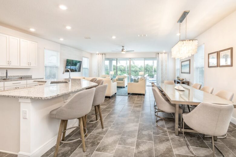 Whimsical West Village Villa - Reunion, Florida