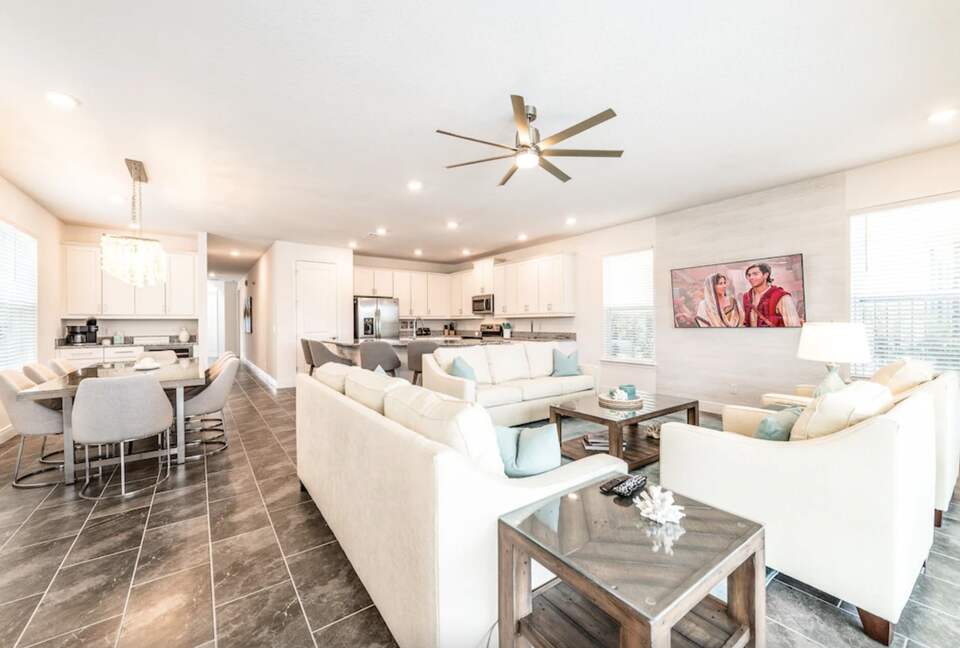 Whimsical West Village Villa - Reunion, Florida