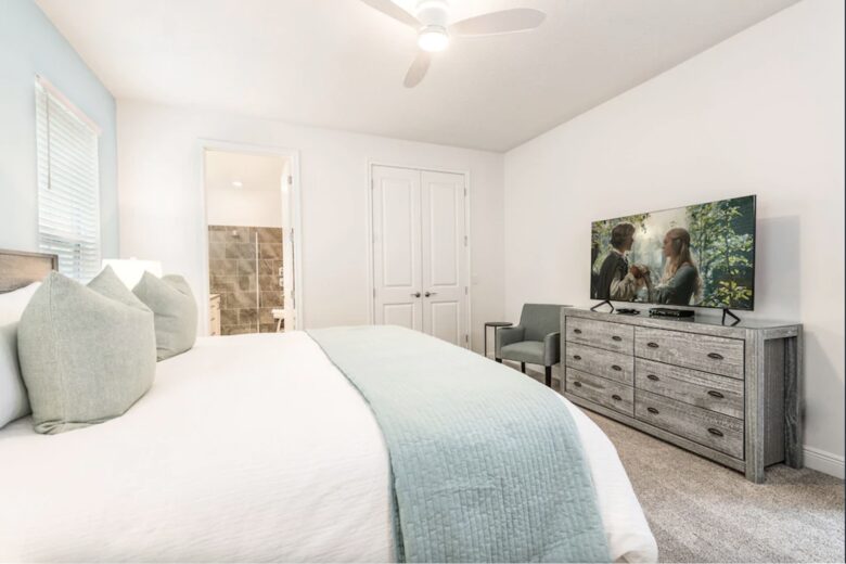 Whimsical West Village Villa - Reunion, Florida