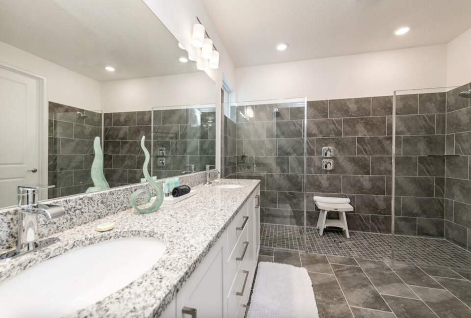 Whimsical West Village Villa - Reunion, Florida