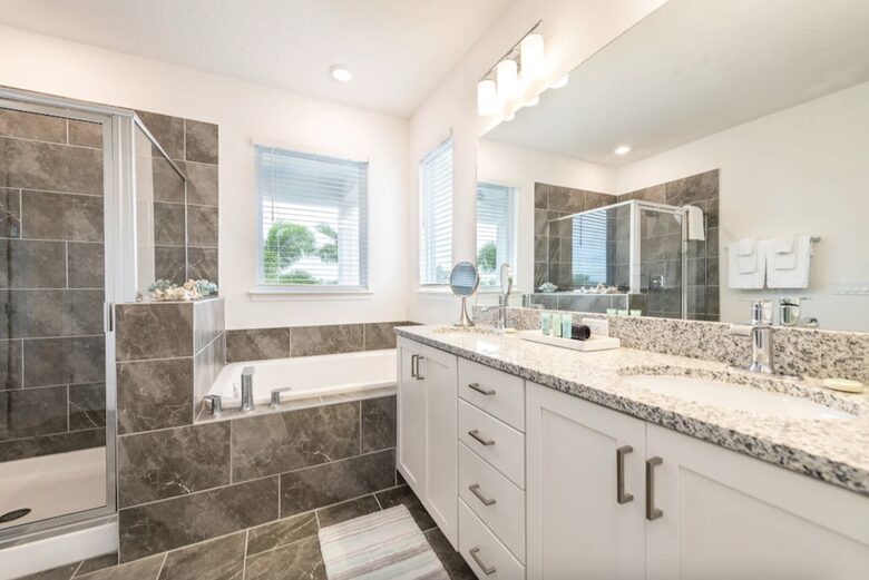 Whimsical West Village Villa - Reunion, Florida