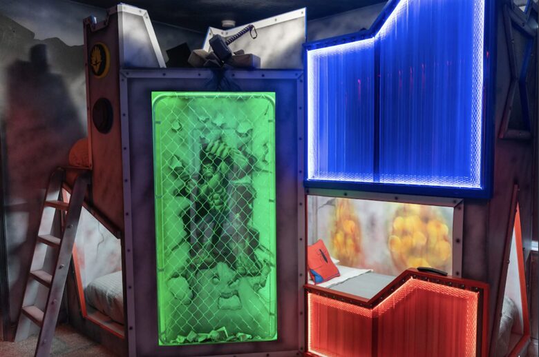 Whimsical West Village Villa - Reunion, Florida