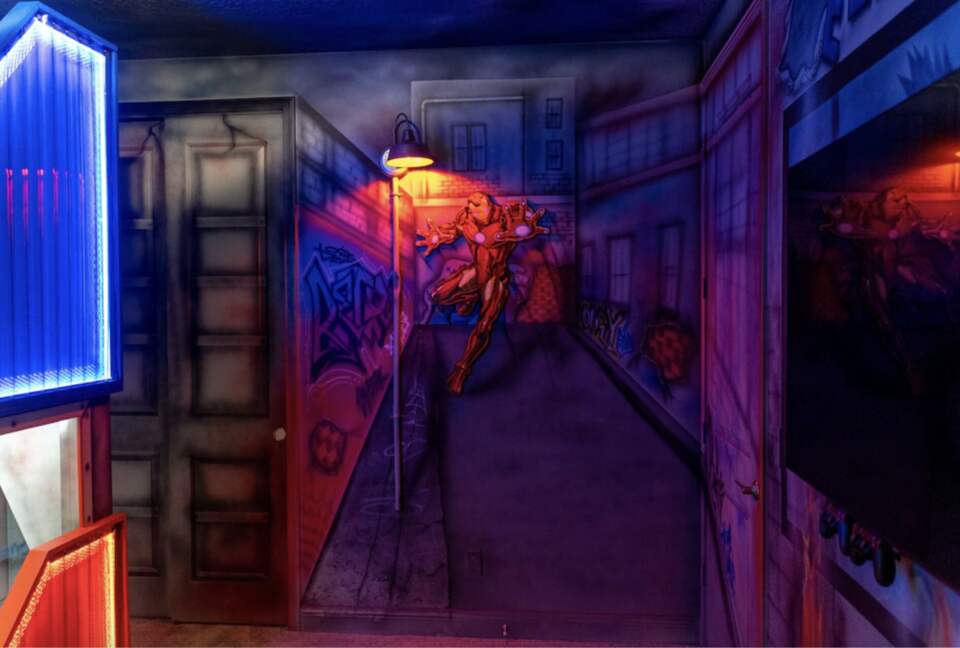 Whimsical West Village Villa - Reunion, Florida