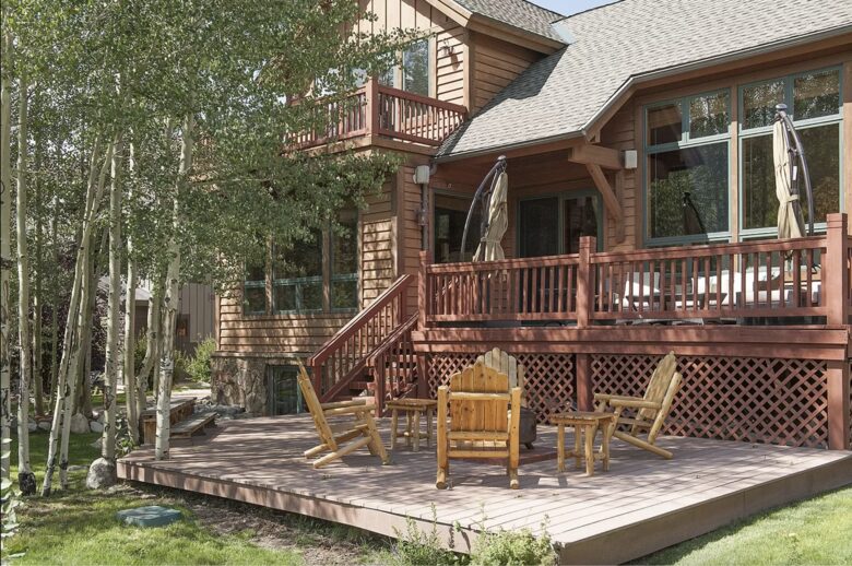 Elk Circle Luxury Mountain Home - Close to all Summit County Skiing! - Dillon, Colorado