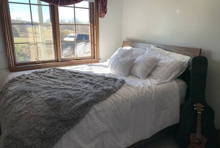 Sunset Piper - New Glasgow, Canada