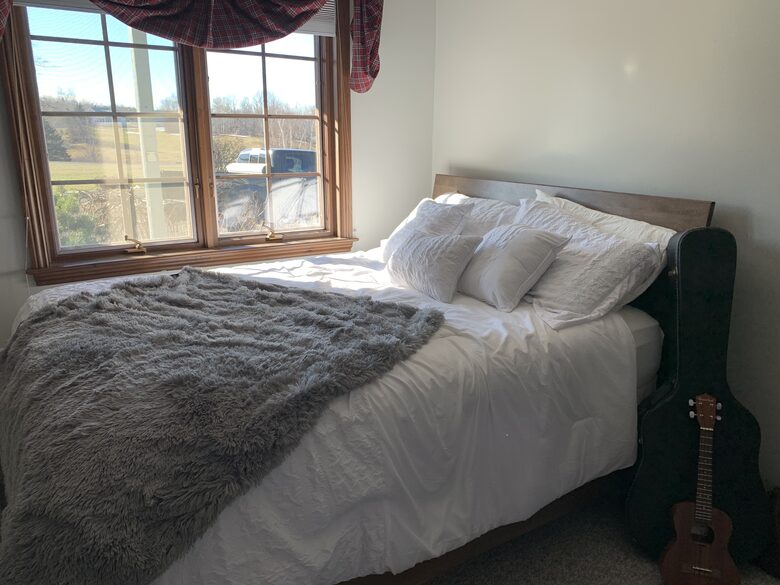 Sunset Piper - New Glasgow, Canada