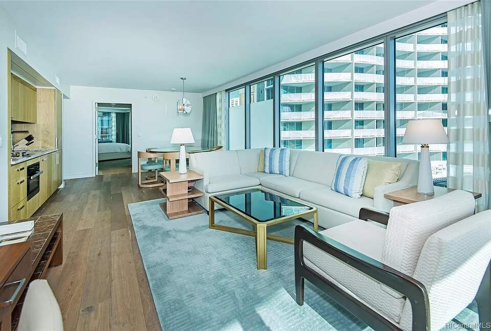 Ritz Carlton Waikiki - Honolulu, Hawaii