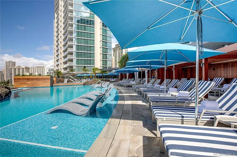 Ritz Carlton Waikiki - Honolulu, Hawaii