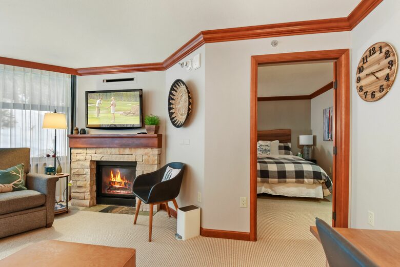 Ski-in/out - Everline Resort (formerly Resort at Squaw Creek) - Olympic Valley, California