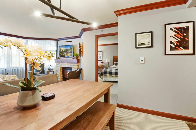 Ski-in/out - Everline Resort (formerly Resort at Squaw Creek) - Olympic Valley, California