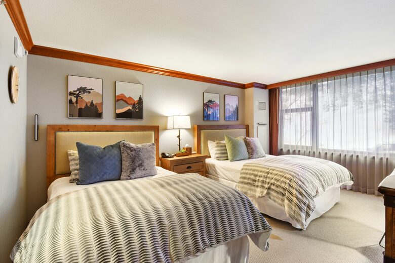 Ski-in/out - Everline Resort (formerly Resort at Squaw Creek) - Olympic Valley, California